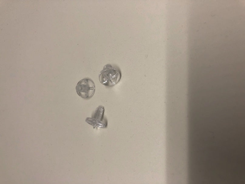 Commander Peak screws