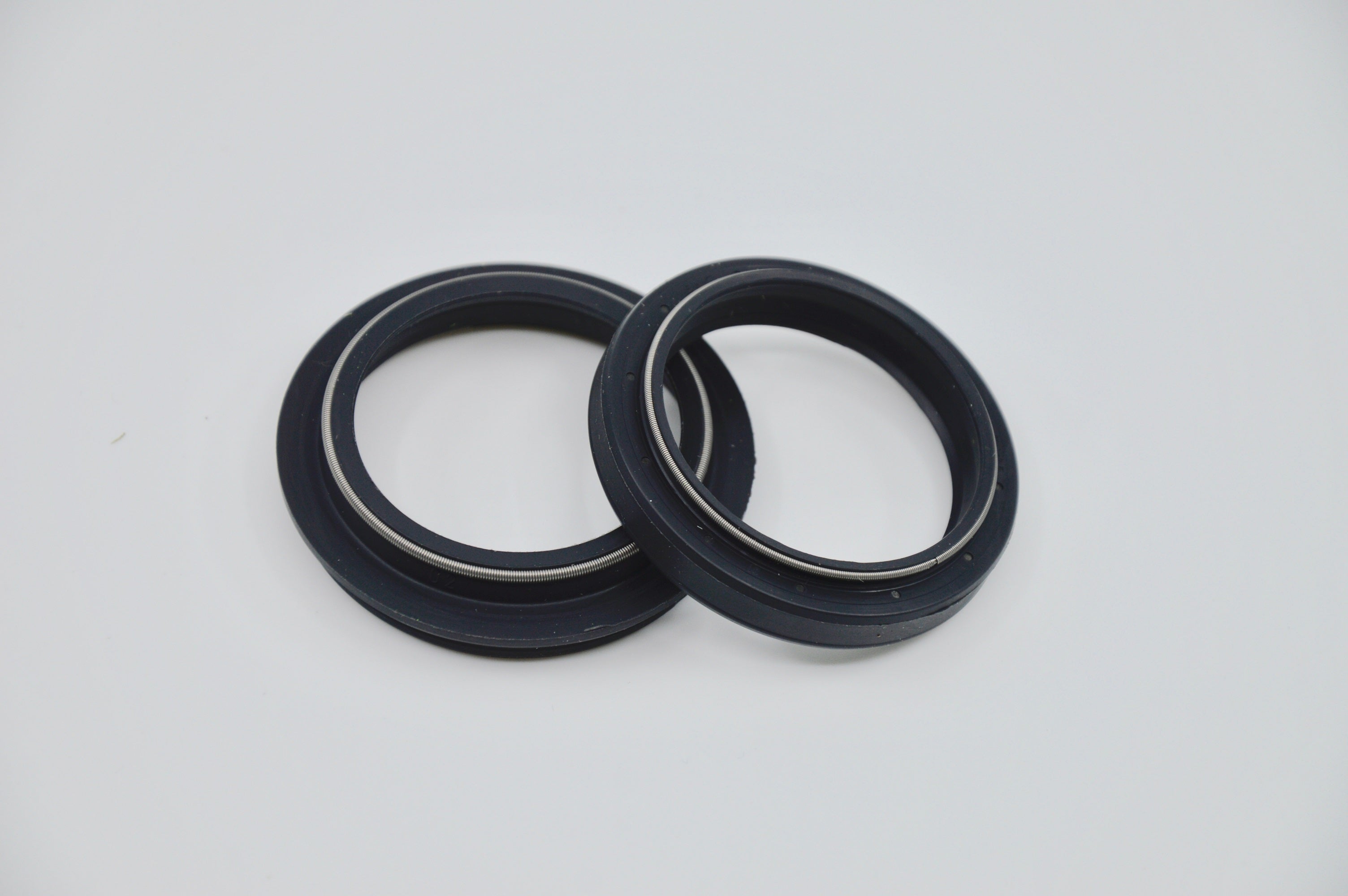 SKF Oil & Dust Seal Kayaba Mm 41 "Black Color" "