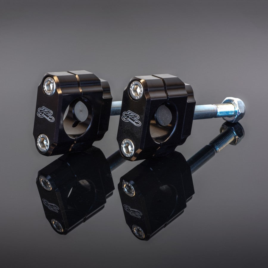 Renthal Ohjaustangonkiinnikke 28,6mm Yamaha 05-.. (5mm Offset)