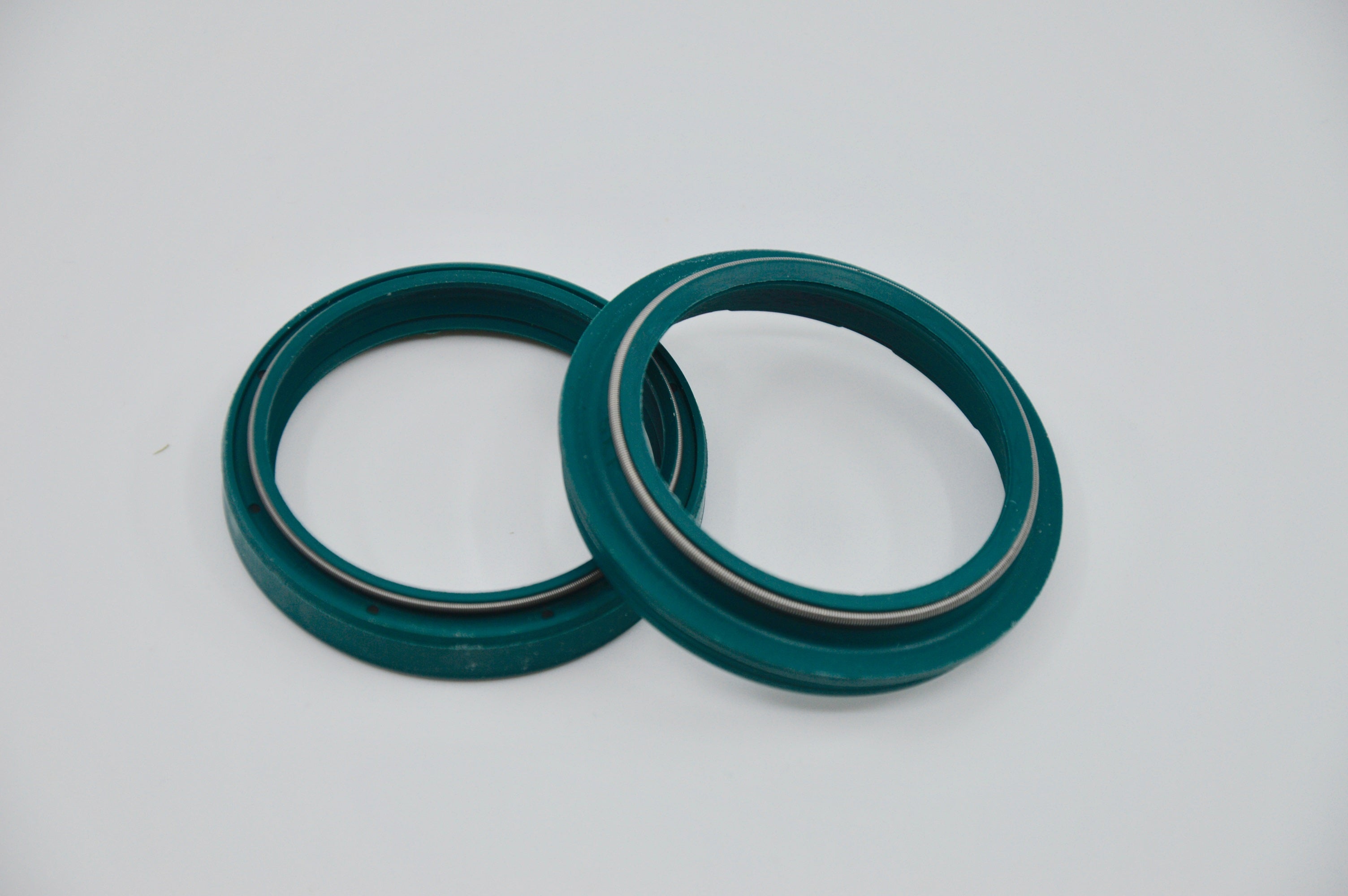 SKF Oil & Dust Seal Kit 48 mm. - ZF SACHS