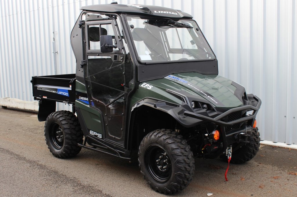 DFK Täysi Ohjaamo Lämmöllä  + pyyhin/pesin Linhai 1100 Diesel