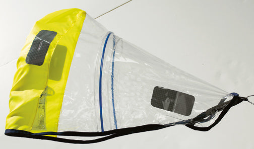 *Baltic Sprayhood ilmatäytteiseen pelastusliiviin