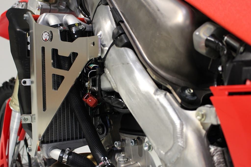 AXP Radiator Braces Red Honda CRF250R-CRF250RX 20