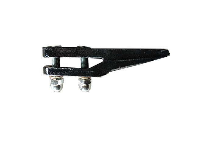 Bronco Bucket tooth for 77-13000 incl. mount. Hardware