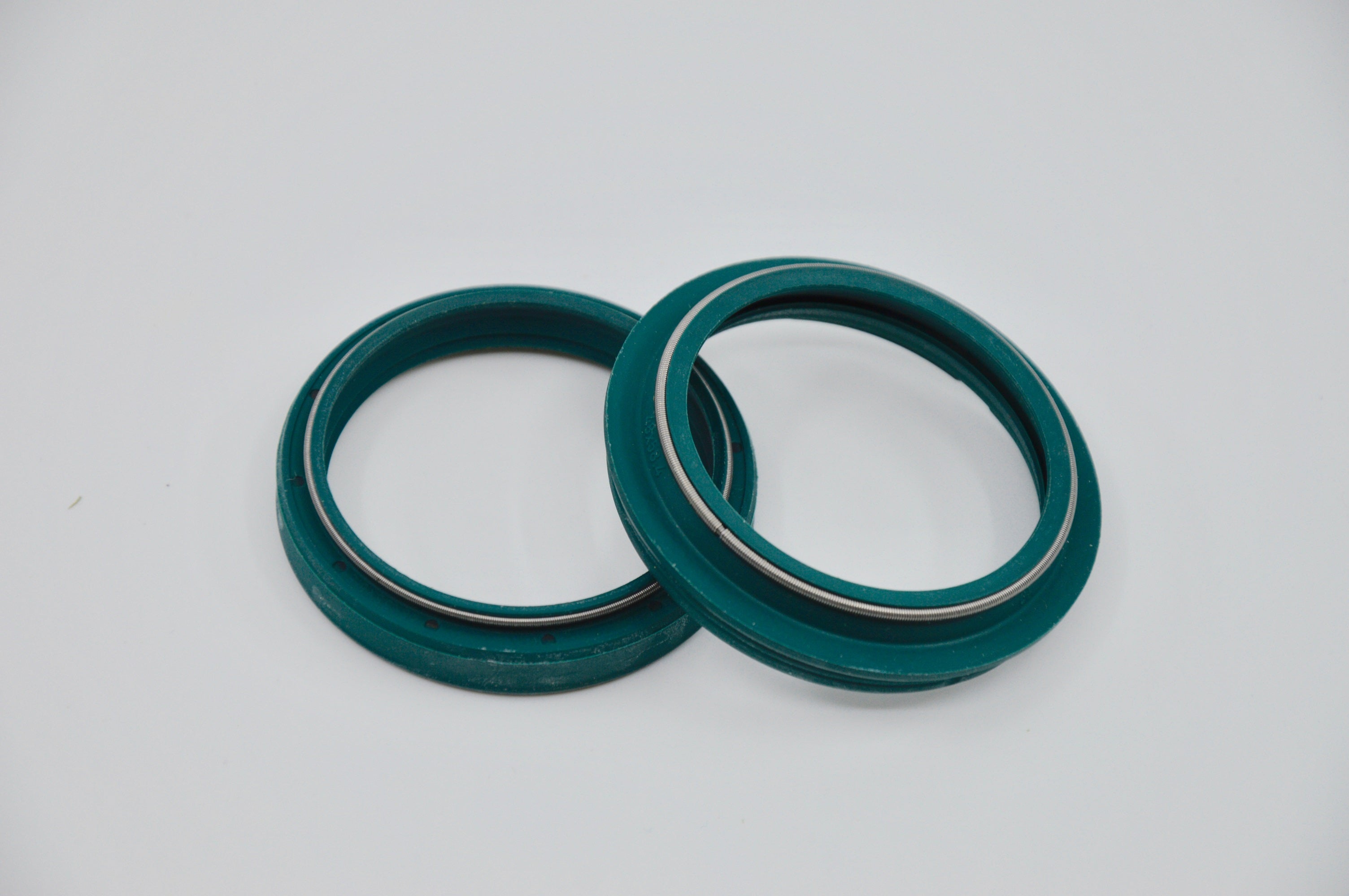 SKF Heavy Duty Oil & Dust Seal Kit 48 mm. - SHOWA