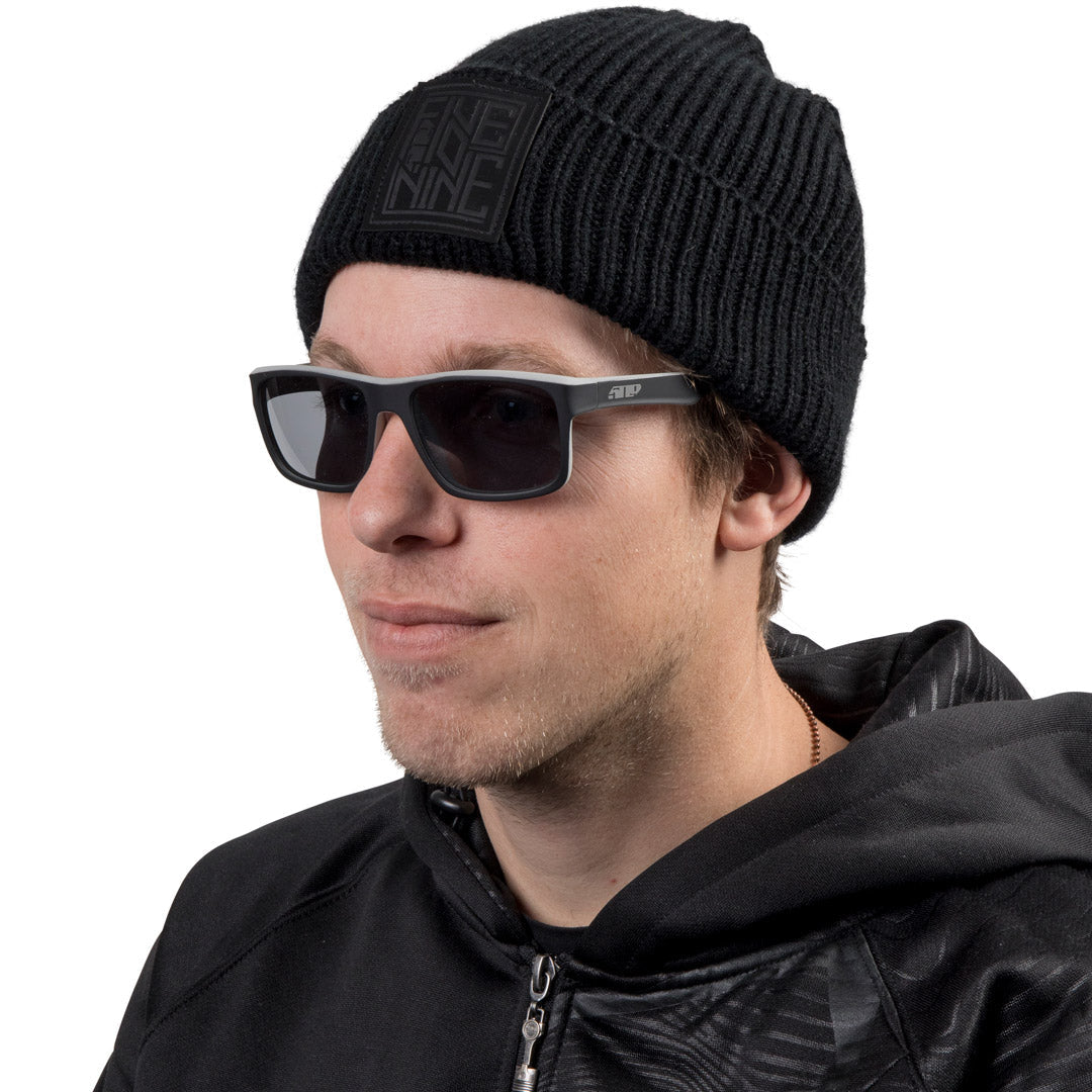 Deuce Aurinkolasit