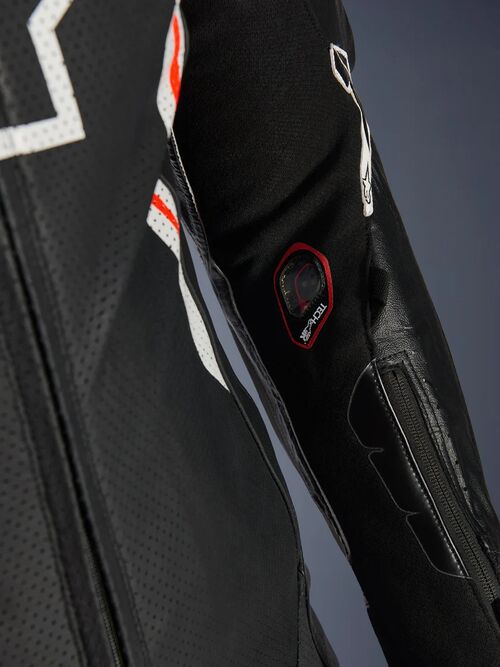 Alpinestars Nahkapuku 1-pcs GP Tech v5 Musta/Valkoinen/ Fluo Punainen