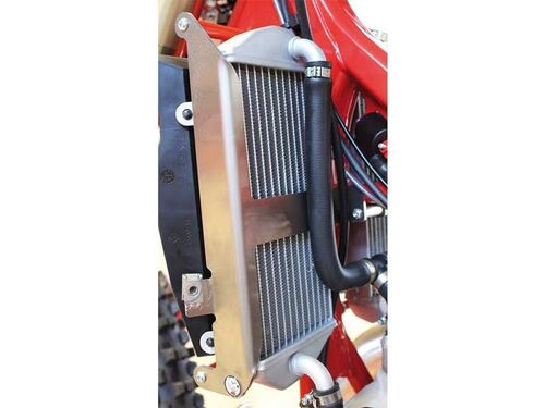 AXP Radiator Braces Red spacers Gas-gas EC250-EC300 18