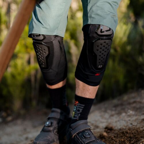 6.0 Evo Knee Guard