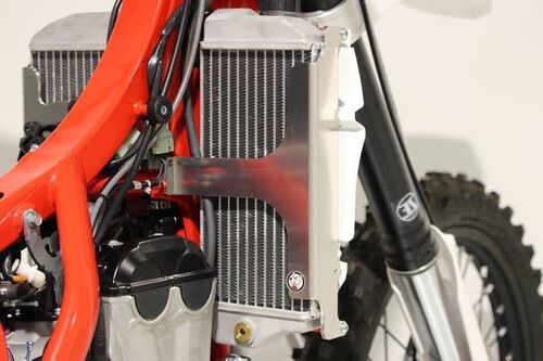 AXP Radiator Braces Red Beta 350RR-390RR-430RR-480RR-500RR 20