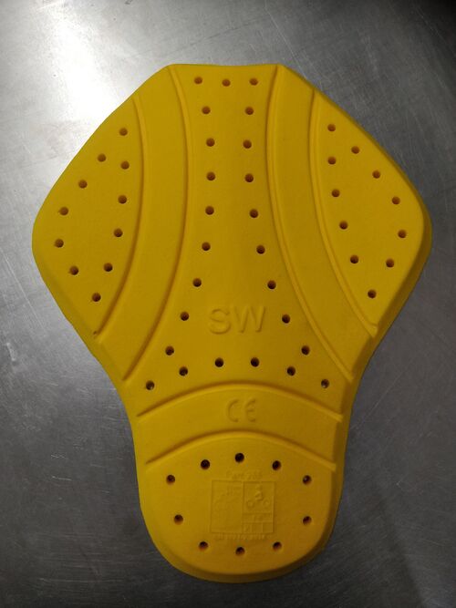 Selkäsuoja, CE-hyväksytty level 2