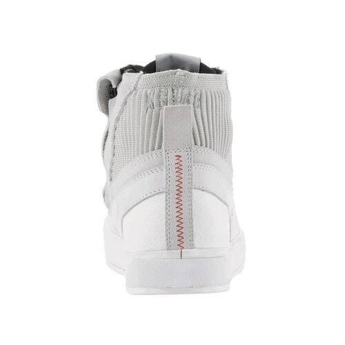 Staded Shoe