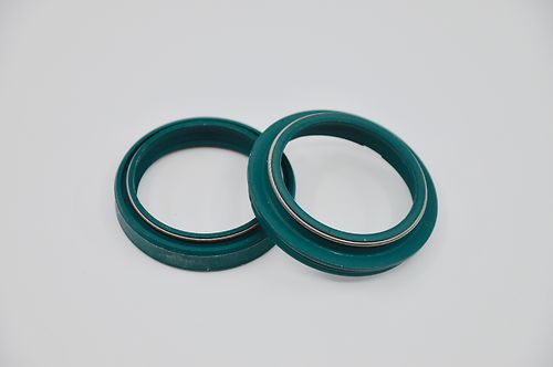 SKF Oil & Dust Seal Kit 43 mm. - ZF SACHS